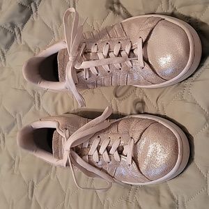 Adidas size 8 womens metallic silver